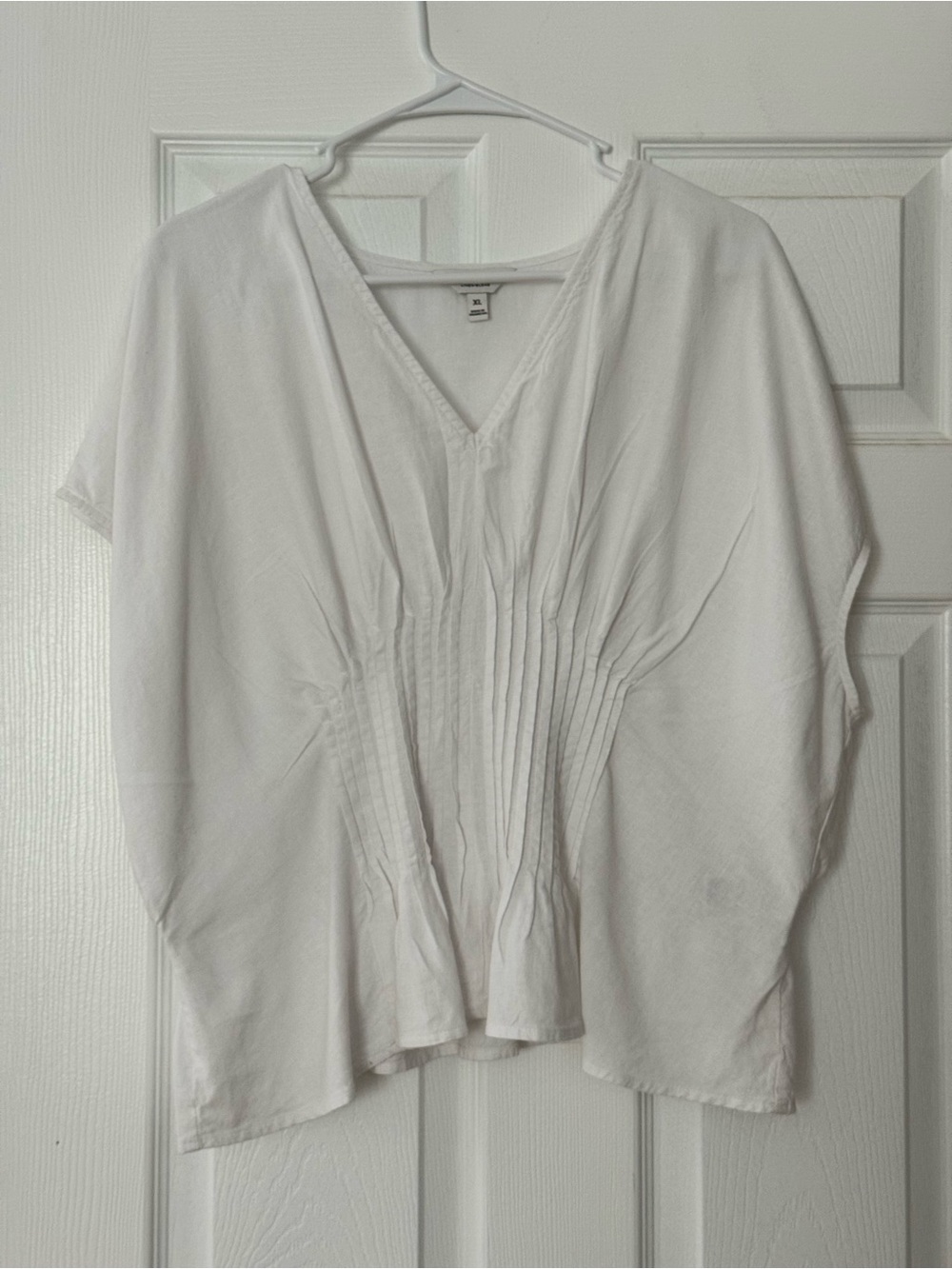 Banana Republic White V-Neck Pintuck Peasant Tunic
